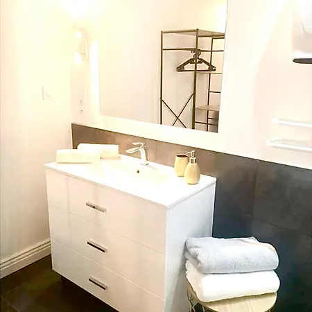 Appart-one Terrasse Jacuzzi Parking 公寓 *