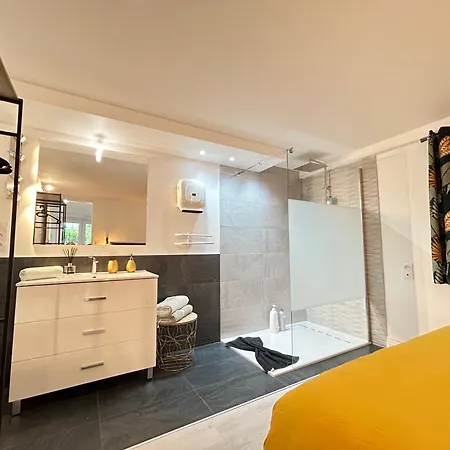 Appart-one Terrasse Jacuzzi Parking Apartment Carcassonne