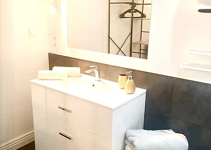 Appart-one Terrasse Jacuzzi Parking Апартаменты *